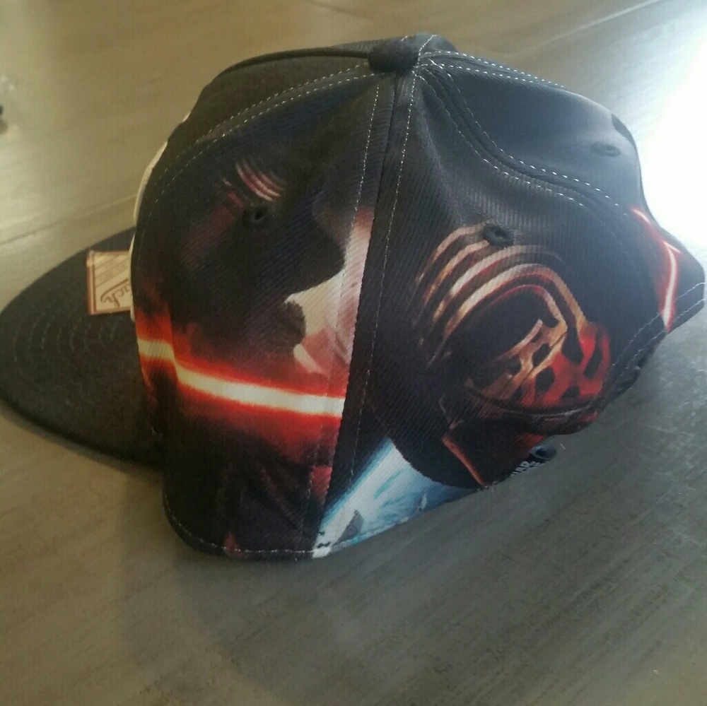 Starwars hat - Picture 3 of 4